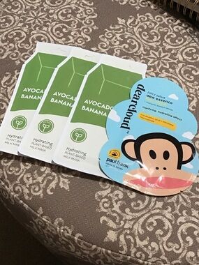 3 Hydrating Avocado Banana Face Masks & 1 Paul Frank